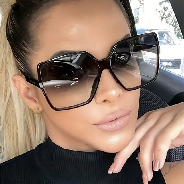 Oversized Square Sunglasses for Women – Bold Fashion Statement