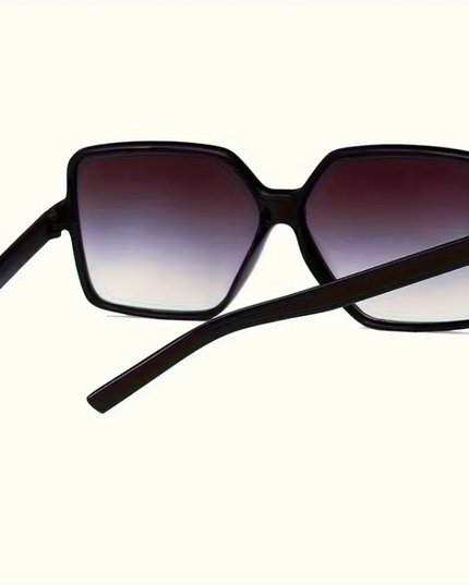 Oversized Square Sunglasses for Women – Bold Fashion Statement