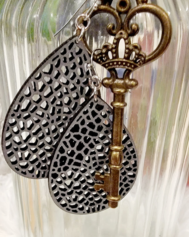 Leather Filigree Earrings image 2