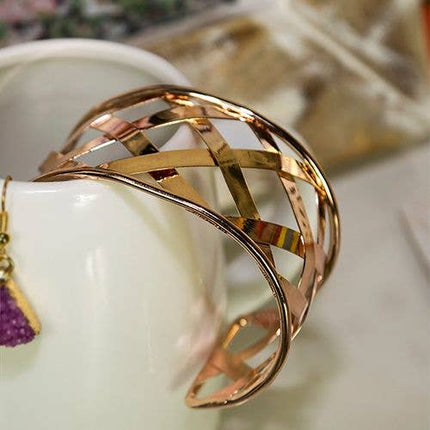 Cuffed Bracelet -GOLD image 5